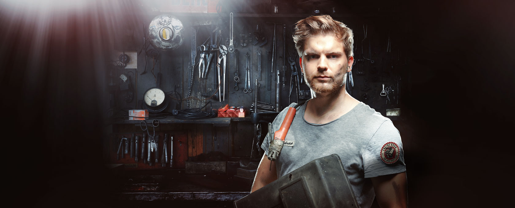 Portrait von Andreas Moskopp in einer Werkstatt